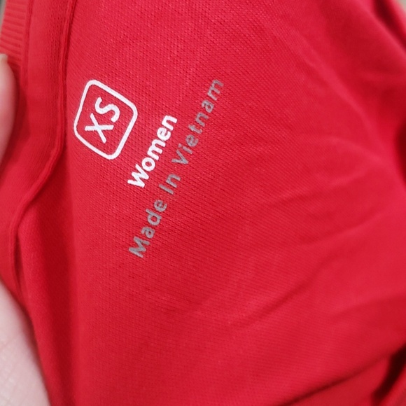Apple Store Genius Bar Employee Red T-Shirt Size X-Small NWT - Picture 4 of 4